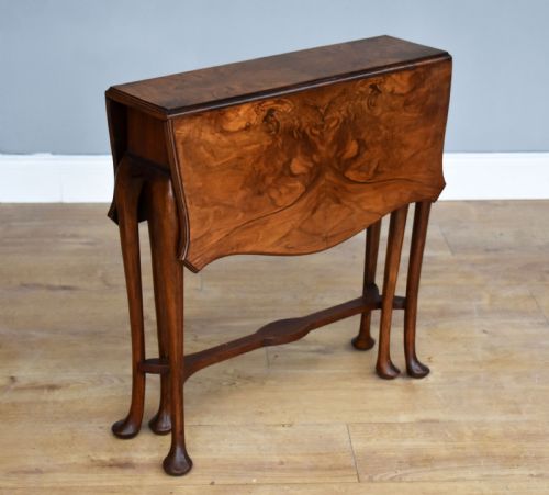 Walnut Sutherland Table