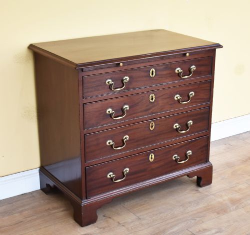 George III Mahogany Chest of Drawers