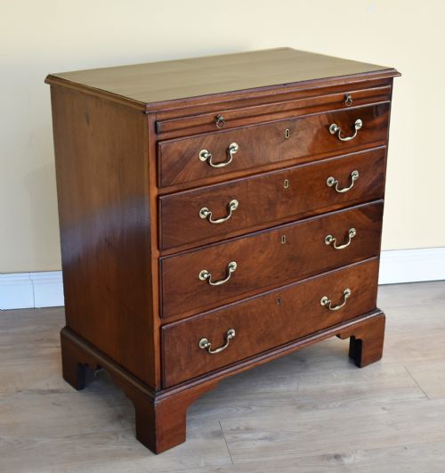 George III Mahogany Chest of Drawers