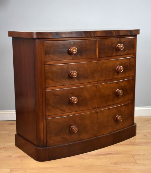 Victorian Mahogany Bow Front Chest of Drawers