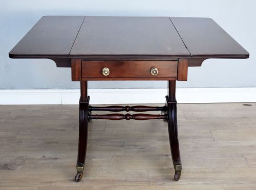 REGENCY MAHOGANY PEMBROKE TABLE - ADDITIONAL PHOTO 2
