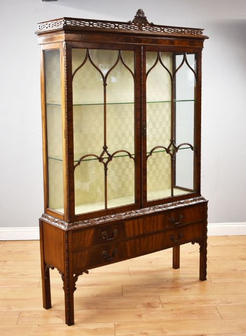 Flame Mahogany Chinese Chippendale Style Display Cabinet