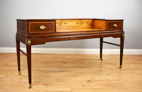 Victorian Mahogany & Satinwood Dressing Table