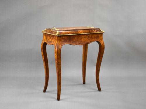 Victorian Burr Walnut Inlaid Jardiniere
