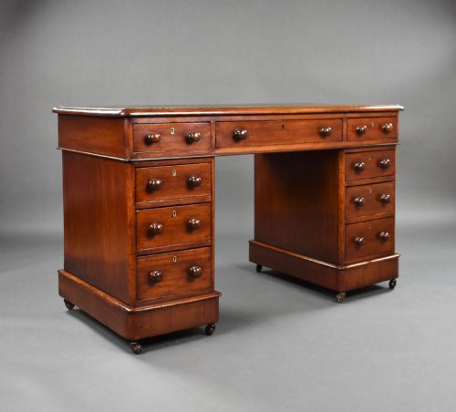 Victorian Mahogany Pedestal Desk
