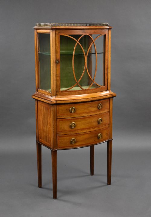 Edwardian Mahogany Bowfront Display Cabinet