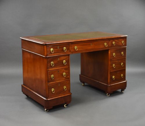 Victorian Mahogany Pedestal Desk
