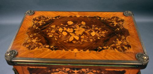 VICTORIAN MARQUETRY CARD TABLE - ADDITIONAL PHOTO 15