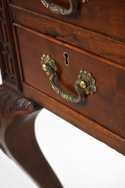 MAHOGANY CHIPPENDALE STYLE WRITING TABLE - ADDITIONAL PHOTO 12