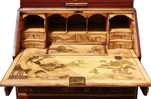 18TH CENTURY LACQUER AND GILT CHINOISERIE BUREAU BOOKCASE - ADDITIONAL PHOTO 10