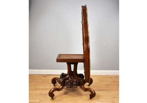 19TH CENTURY ENGLISH VICTORIAN BURR WALNUT LOO TABLE - ADDITIONAL PHOTO 4