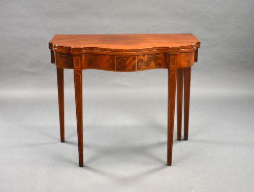 EDWARDIAN MAHOGANY SERPENTINE TEA TABLE - ADDITIONAL PHOTO 1