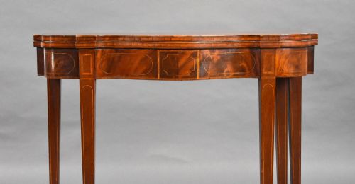 EDWARDIAN MAHOGANY SERPENTINE TEA TABLE - ADDITIONAL PHOTO 4