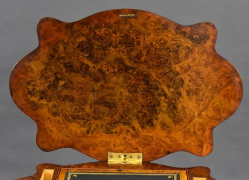 VICTORIAN BURR WALNUT WORKWRITING TABLE - ADDITIONAL PHOTO 14