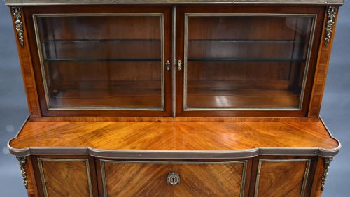 19TH CENTURY FRENCH WALNUT GLASS TOP COMMODE - ADDITIONAL PHOTO 8