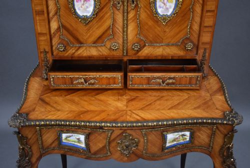 19TH CENTURY WALNUT BONHEUR DU JOUR - ADDITIONAL PHOTO 6