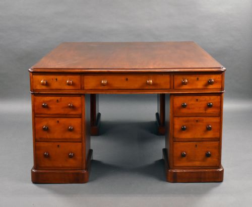 Victorian Mahogany Partners Desk