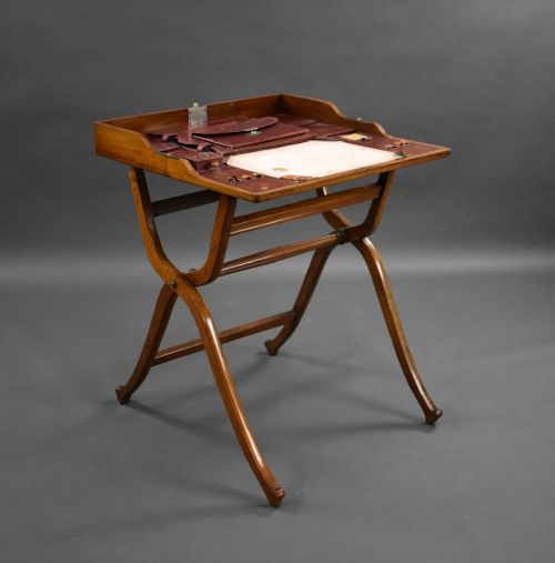 VICTORIAN WALNUT CAMPAIGN TRAVELLING DESK - ADDITIONAL PHOTO 3