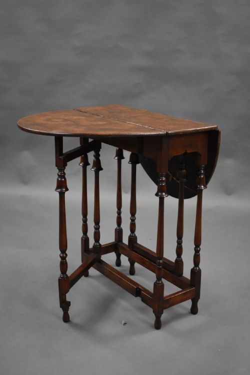 1930s Burr Elm Spider Leg Drop End Table
