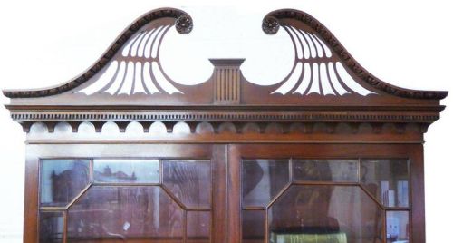 PAIR OF 20TH CENTURY CHIPPENDALE STYLE BOOKCASE - ADDITIONAL PHOTO 2