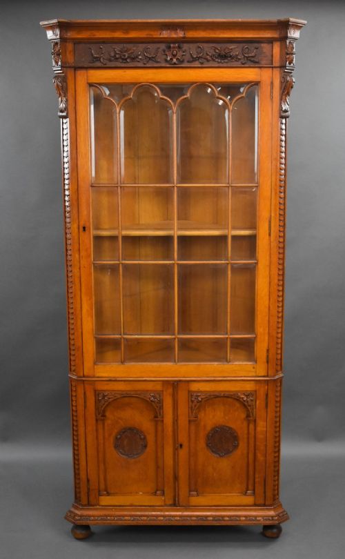 Victorian Oak Corner Cabinet