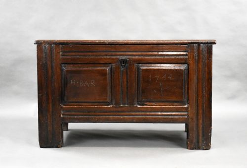 17TH CENTURY OAK MARRIAGE CHEST - ADDITIONAL PHOTO 3