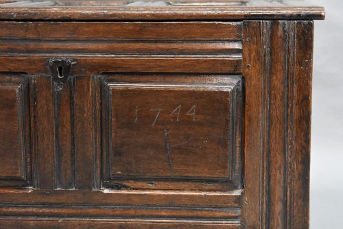 17TH CENTURY OAK MARRIAGE CHEST - ADDITIONAL PHOTO 5