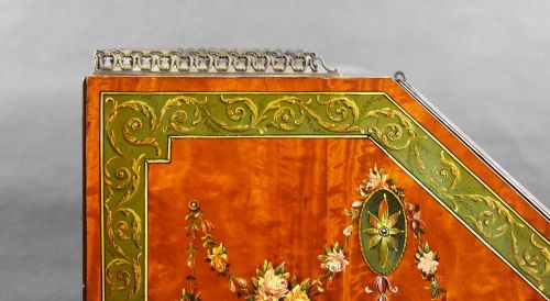 EDWARDIAN HAND PAINTED SATINWOOD BUREAU - ADDITIONAL PHOTO 16