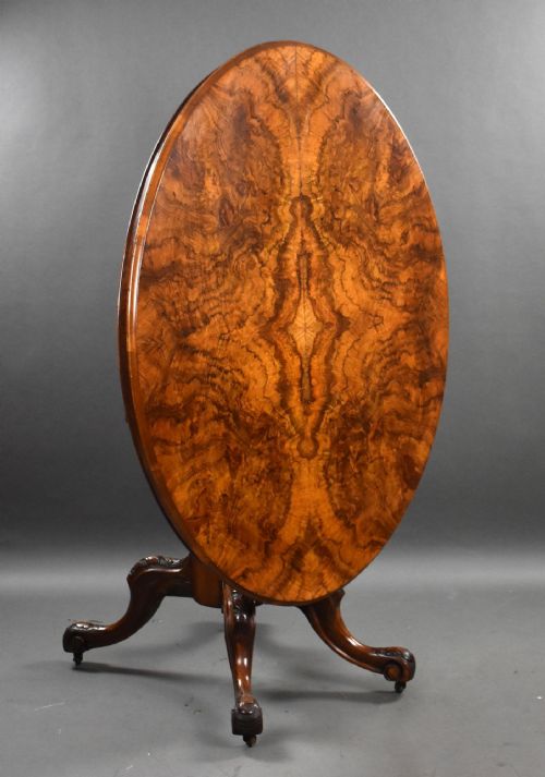 Victorian Burr Walnut Oval Loo Table