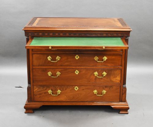 GEORGE III WALNUT CHEST OF DRAWERS - ADDITIONAL PHOTO 2