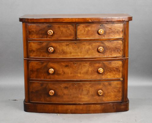 fig 1. Victorian Mahogany Bow Front Chest of Drawers