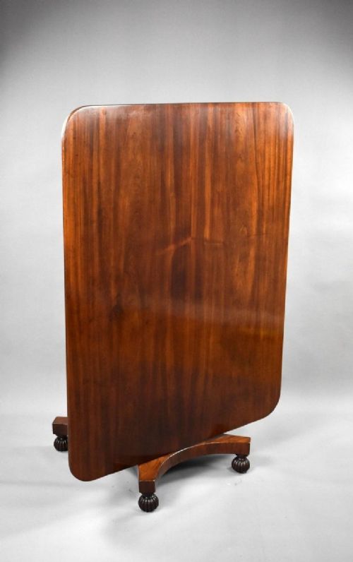 fig 1. Regency Mahogany Breakfast Table