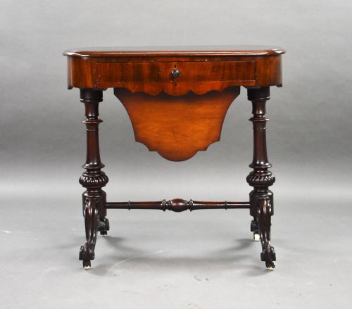 VICTORIAN MAHOGANY WORK TABLE - ADDITIONAL PHOTO 1