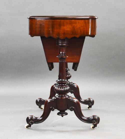 VICTORIAN MAHOGANY WORK TABLE - ADDITIONAL PHOTO 2