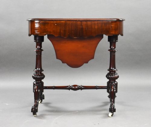 VICTORIAN MAHOGANY WORK TABLE - ADDITIONAL PHOTO 3