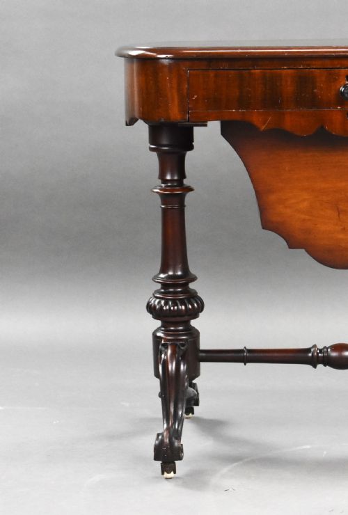 VICTORIAN MAHOGANY WORK TABLE - ADDITIONAL PHOTO 7