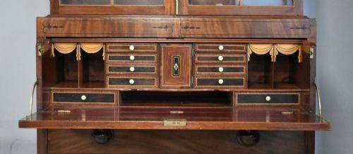 WILLIAM IV FLAME MAHOGANY SECRETAIRE BOOKCASE - ADDITIONAL PHOTO 8