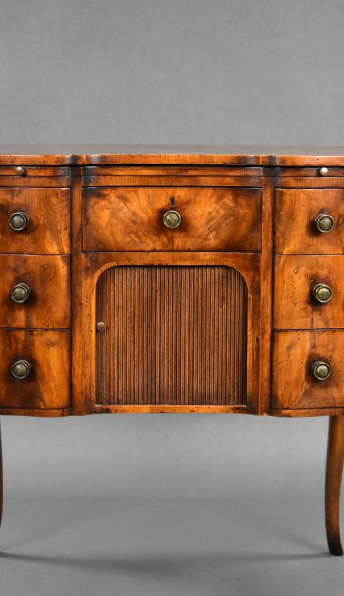 ANTIQUE YEW WOOD CHEST - ADDITIONAL PHOTO 3
