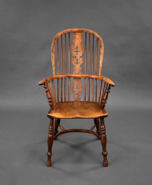 ANTIQUE YEW ELM WINDSOR ARMCHAIR - ADDITIONAL PHOTO 1