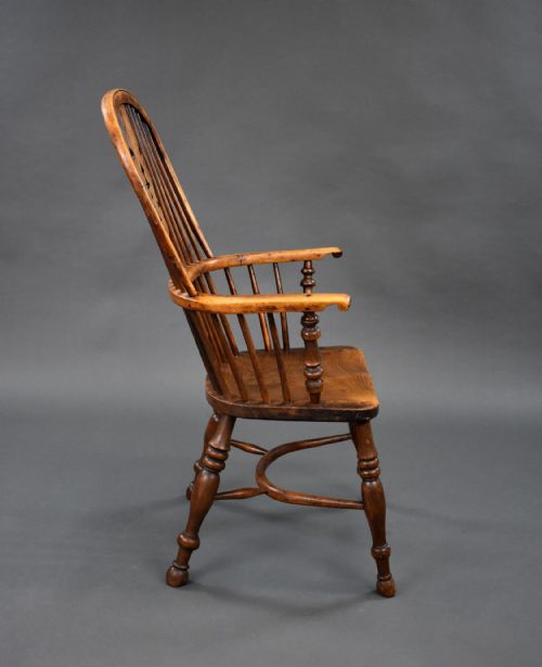 ANTIQUE YEW ELM WINDSOR ARMCHAIR - ADDITIONAL PHOTO 2