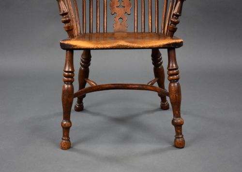 ANTIQUE YEW ELM WINDSOR ARMCHAIR - ADDITIONAL PHOTO 7