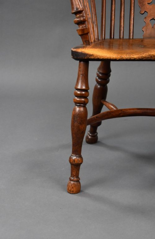 ANTIQUE YEW ELM WINDSOR ARMCHAIR - ADDITIONAL PHOTO 8