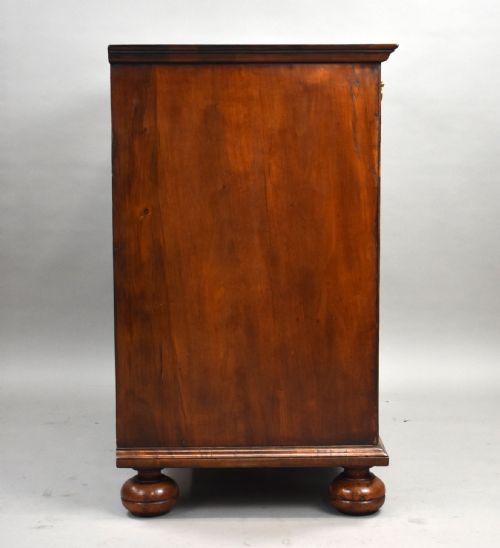 GEORGE III BURR WALNUT CHEST OF DRAWERS - ADDITIONAL PHOTO 6
