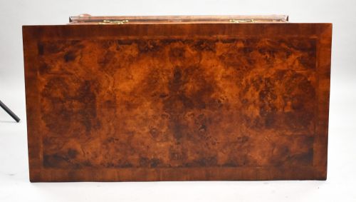 GEORGE III BURR WALNUT CHEST OF DRAWERS - ADDITIONAL PHOTO 8