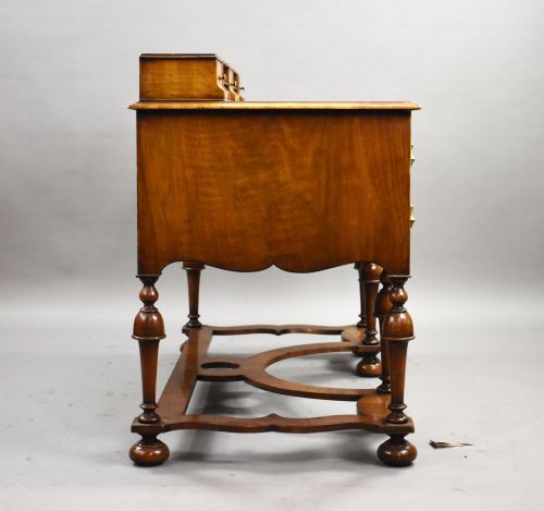 ANTIQUE QUEEN ANNE STYLE WALNUT WRITING TABLE - ADDITIONAL PHOTO 2