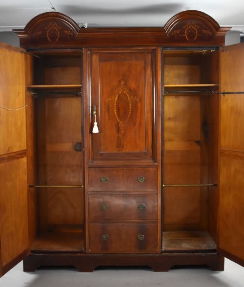 EDWARDIAN INLAID MAHOGANY TRIPLE WARDROBE - ADDITIONAL PHOTO 4
