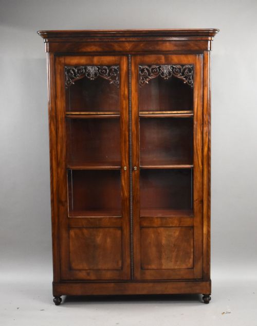 CONTINENTAL MAHOGANY CIRCA 1880 BOOKCASECABINET