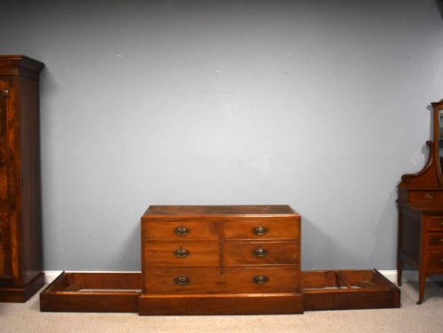 fig 1. 19th Century Mahogany Four Door Breakfront Wardrobe