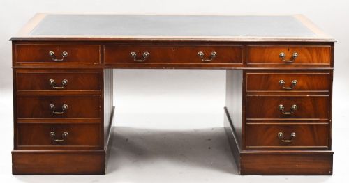 Mahogany Partners Desk