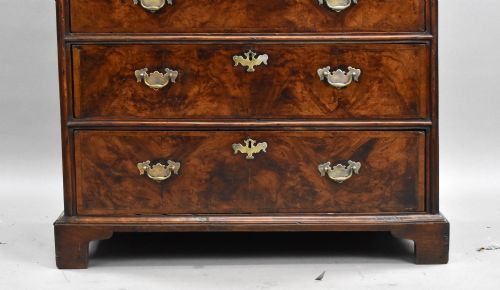 GEORGE III BURR WALNUT CHEST OF DRAWERS - ADDITIONAL PHOTO 6